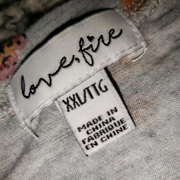 Flowered blouse - Picture 4 of 4